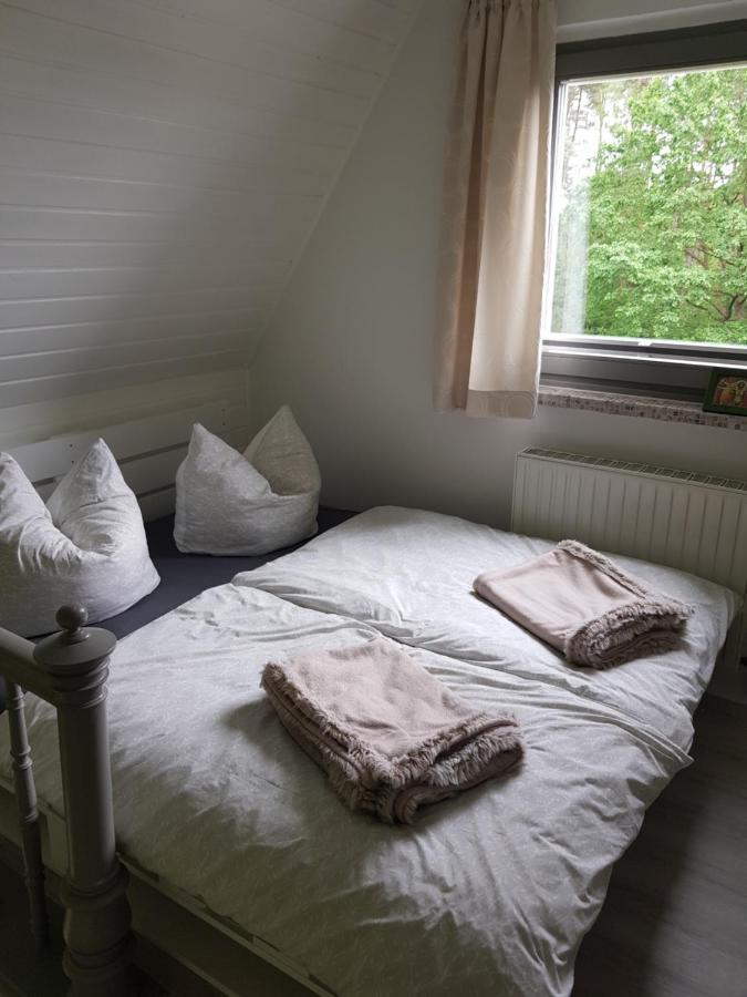 Gemuetliches Ferienhaus In Seenaehe Sewekow Exteriör bild