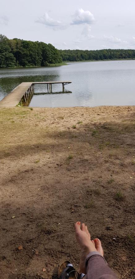 Gemuetliches Ferienhaus In Seenaehe Sewekow Exteriör bild